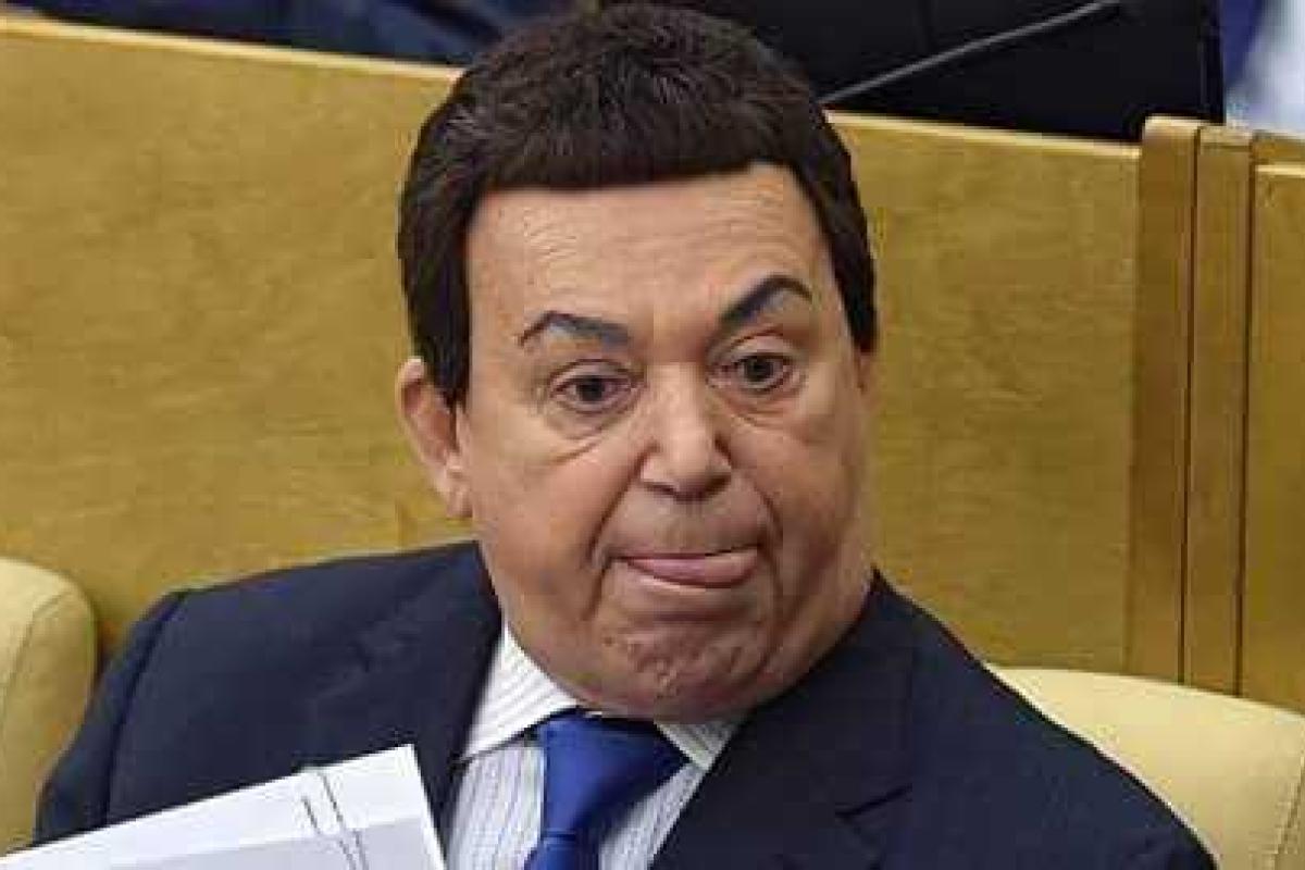 В столице "ЛНР" прошел День шахтера: гвоздем программы был Кобзон В столице "ЛНР" прошел День шахтера: гвоздем программы был Кобзон