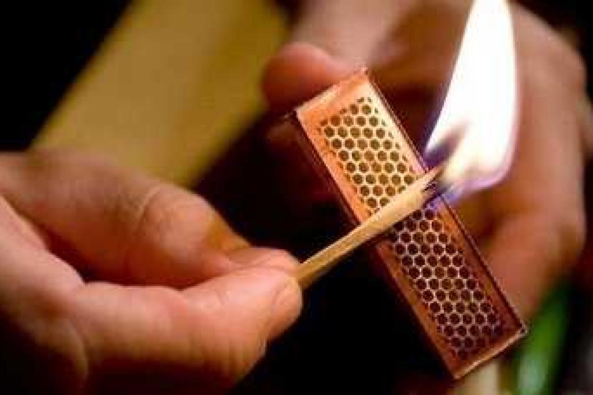 В киевском автопарке подожгли автобус