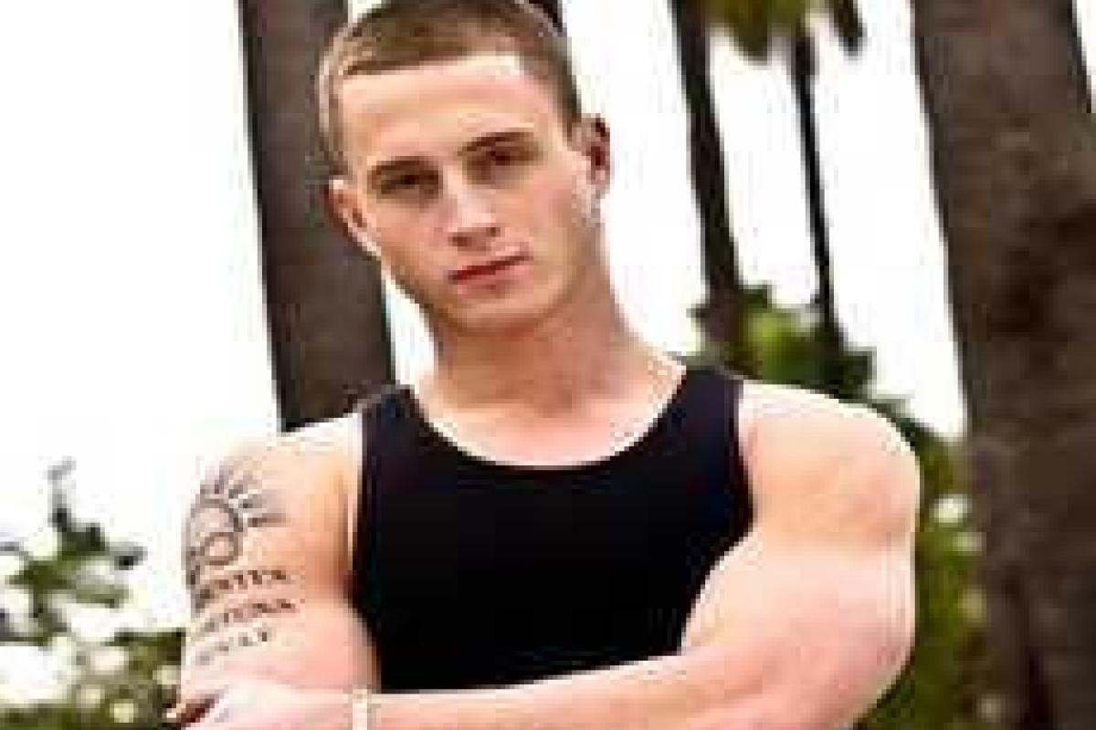 Сын знаменитого актера пропал в пустыне