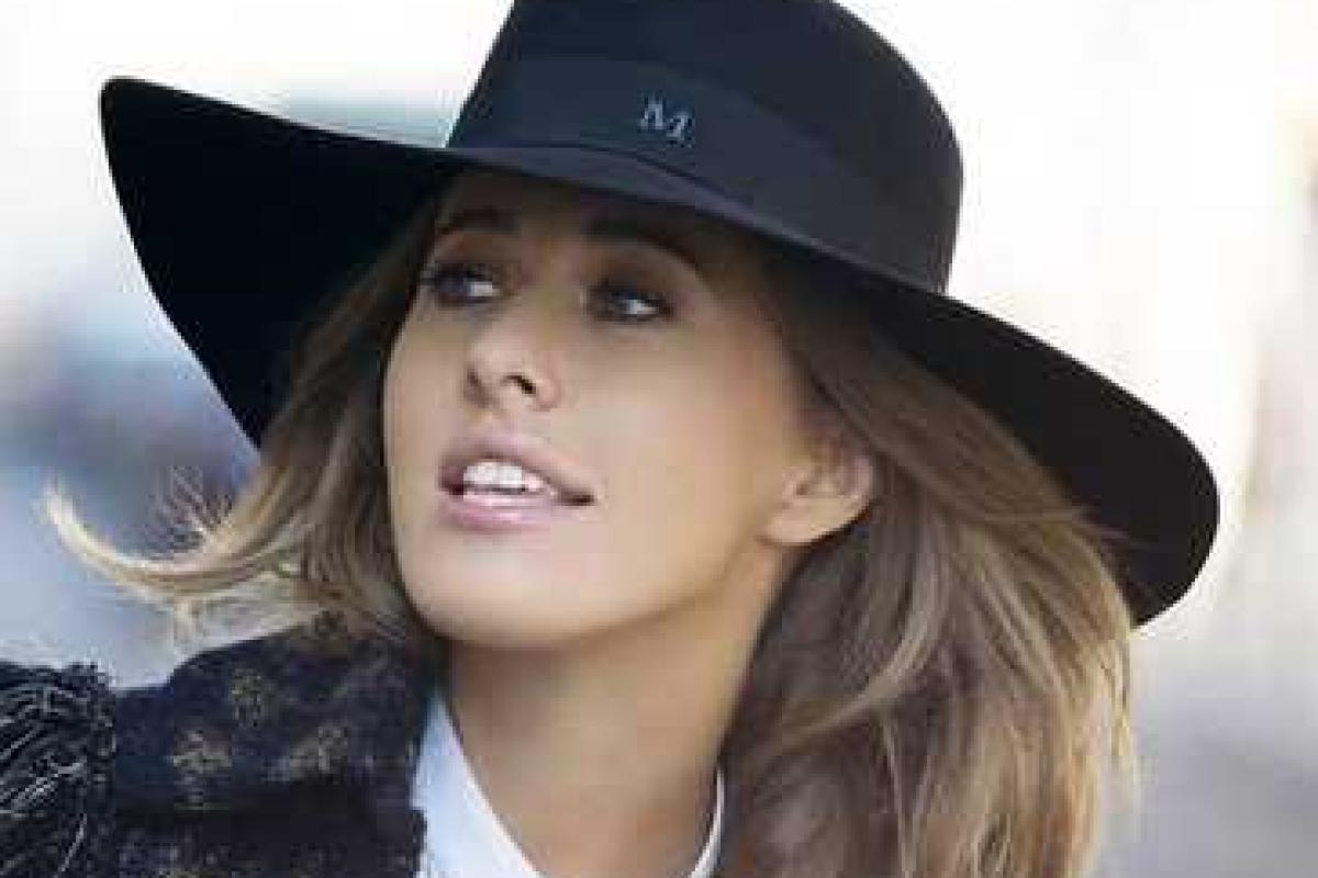 Полиция Питера занялась Ксенией Собчак: журналистку обвиняют в экстремизме Полиция Питера занялась Ксенией Собчак: журналистку обвиняют в экстремизме