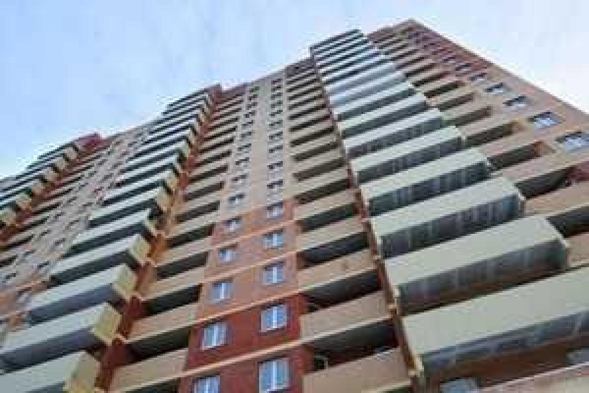 В столице школьница выбросилась с 15-этажки