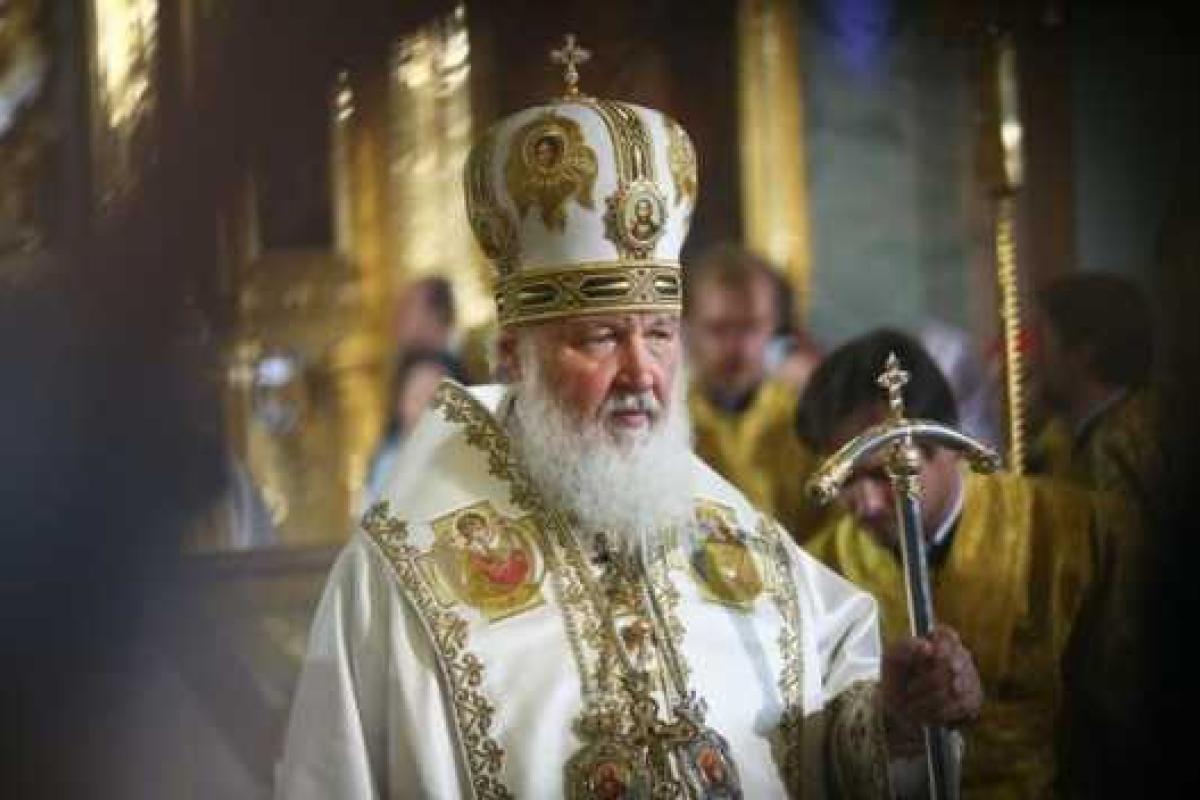 Патриарх Кирилл советует россиянам не переживать из-за курса валют и думать о загробной жизни Патриарх Кирилл советует россиянам не переживать из-за курса валют и думать о загробной жизни