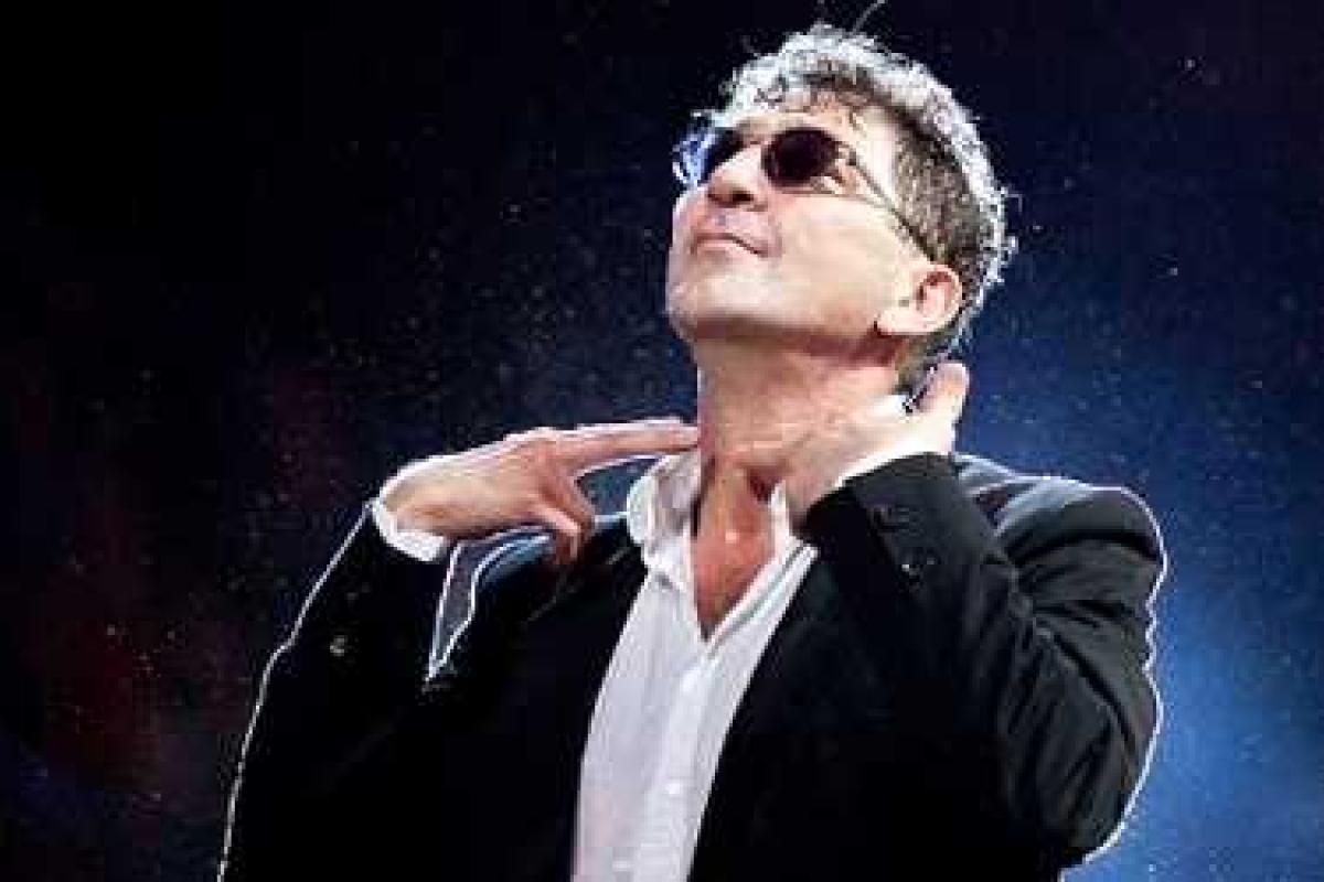 Лепс требует убрать его песни из эфира "Русского радио" Лепс требует убрать его песни из эфира "Русского радио"