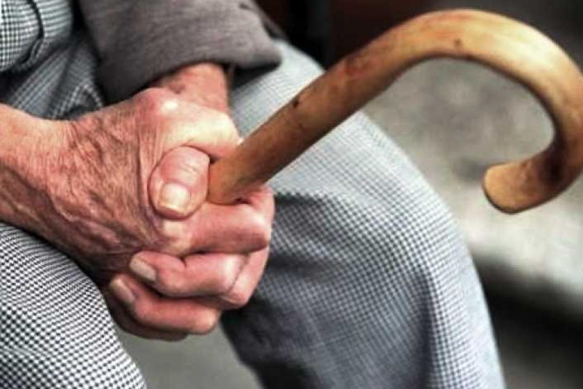 В Чернигове пенсионер-педофил приглашал в квартиру девочек В Чернигове пенсионер-педофил приглашал в квартиру девочек