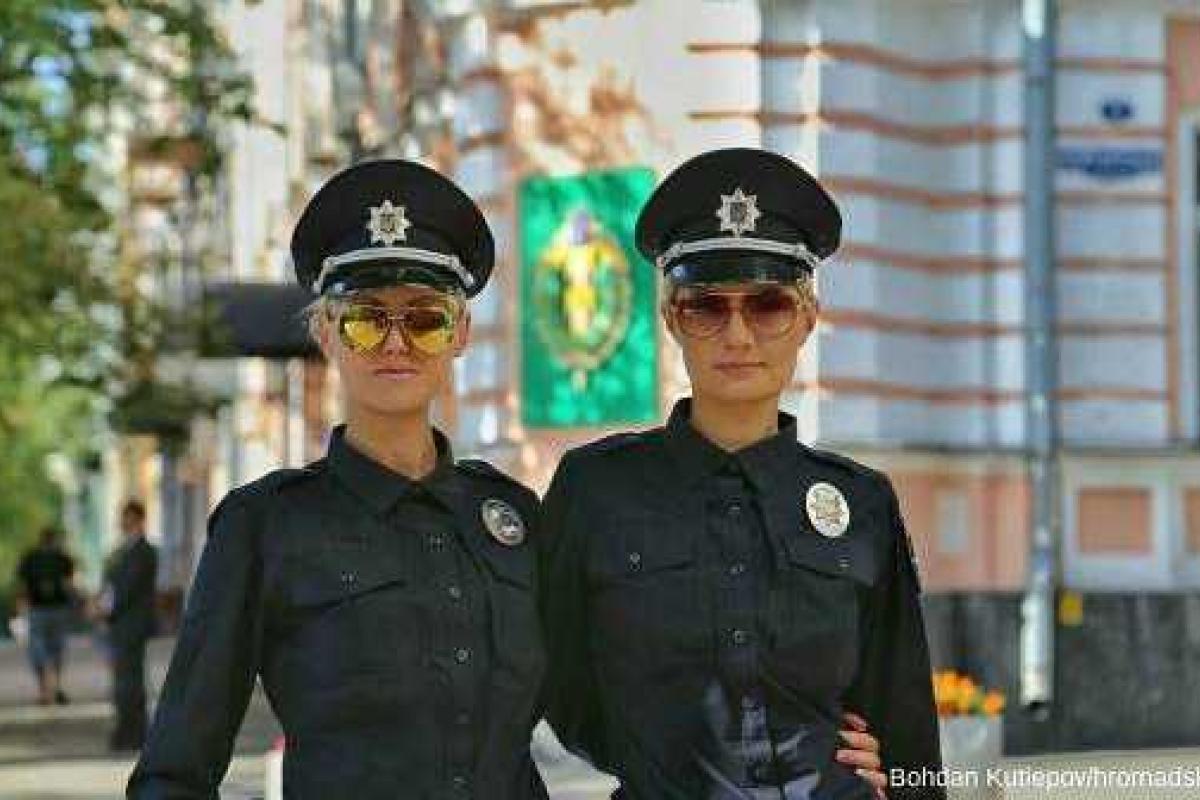 Российским СМИ мерещатся фашистские диктаторы в рядах украинской полиции Российским СМИ мерещатся фашистские диктаторы в рядах украинской полиции