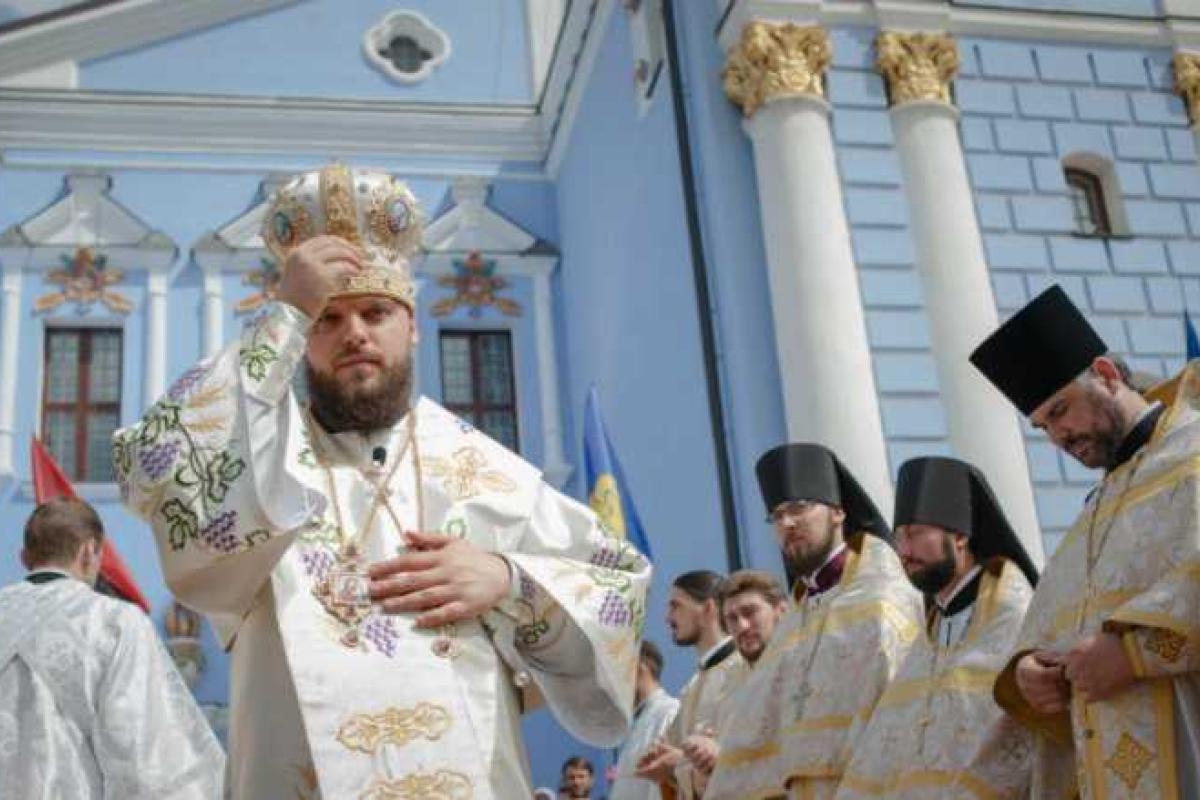 Боевые флаги освятили в Киеве