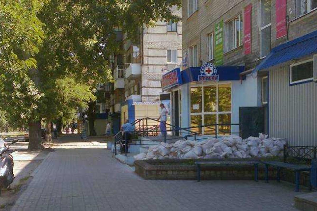 Жителей Рубежного напугал "блокпост" в центре города Жителей Рубежного напугал "блокпост" в центре города