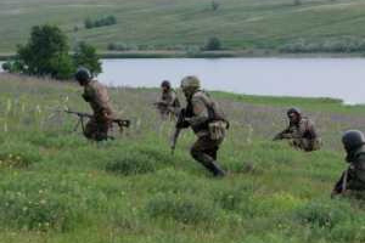 Москва дала указание не стрелять, потому что ждет особого статуса, - Снегирев