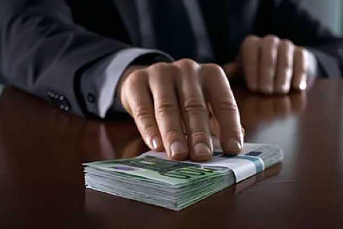 Депутат Киевсовета от партии «УДАР» задержан на взятке в 1 млн грн Депутат Киевсовета от партии «УДАР» задержан на взятке в 1 млн грн