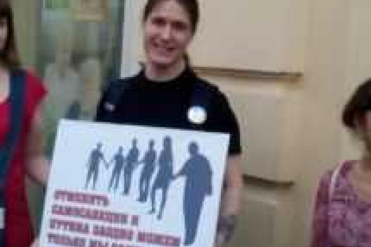 В Санкт-Петербурге прошли пикеты против уничтожения продуктов В Санкт-Петербурге прошли пикеты против уничтожения продуктов