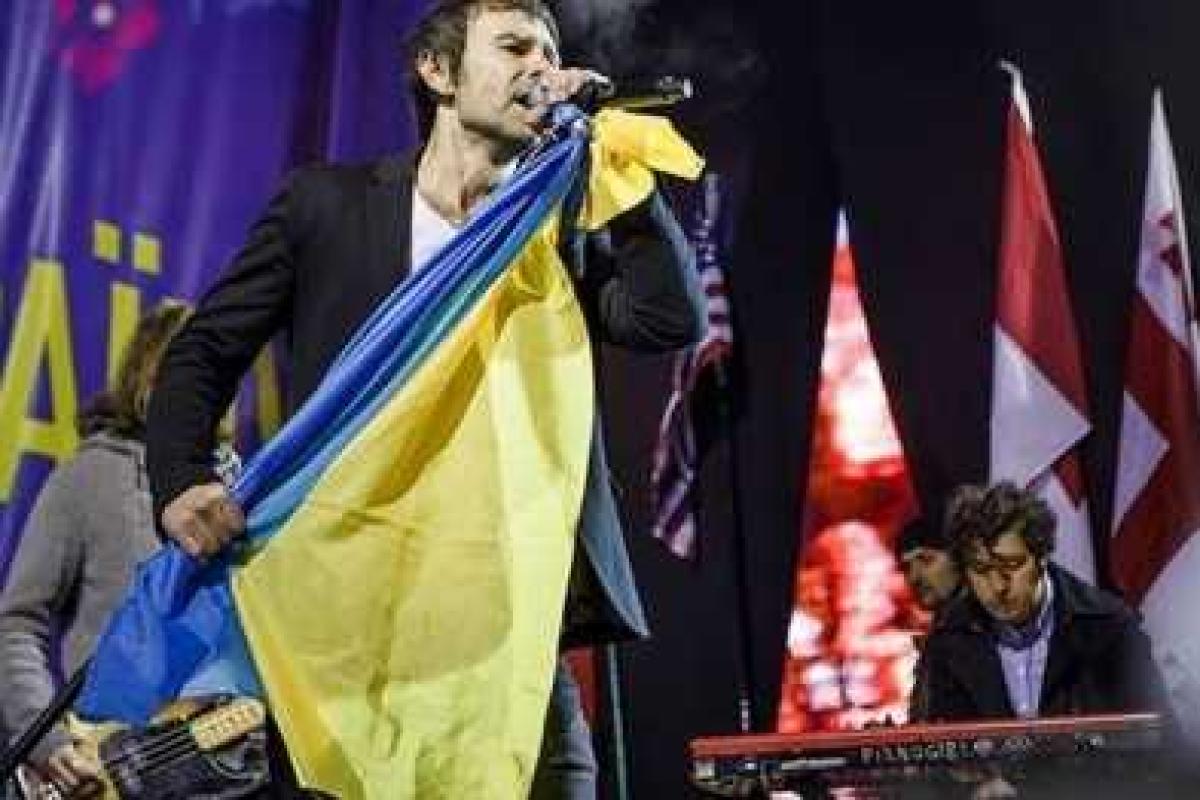 Святослав Вакарчук приедет в Мариуполь с концертом, если его фанатам будет гарантирована безопасность Святослав Вакарчук приедет в Мариуполь с концертом, если его фанатам будет гарантирована безопасность