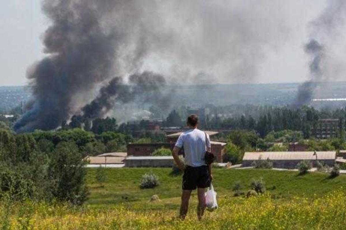 В Станице Луганской горели кафе и частный дом 