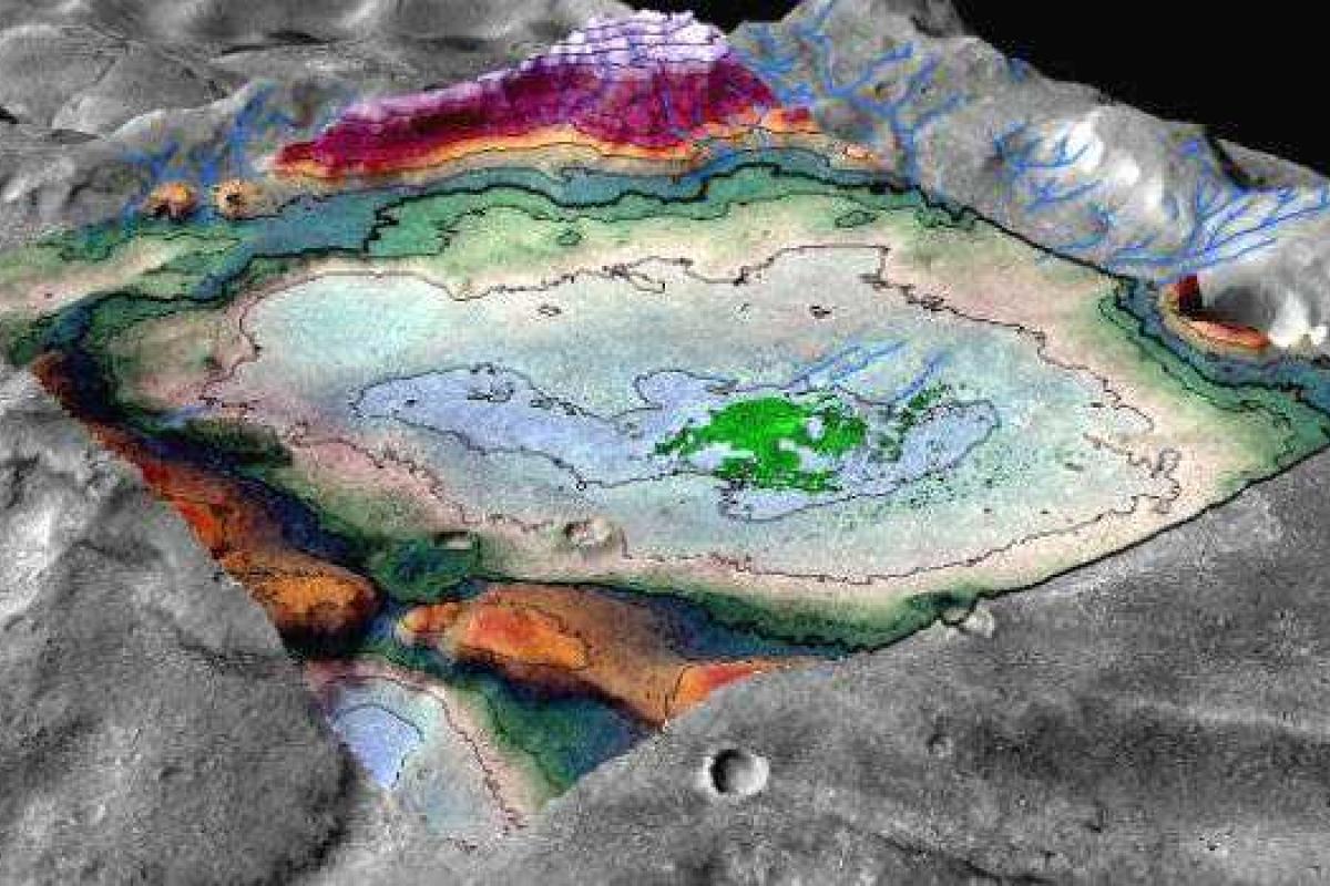 На Марсе нашли следы потенциально живого озера На Марсе нашли следы потенциально живого озера
