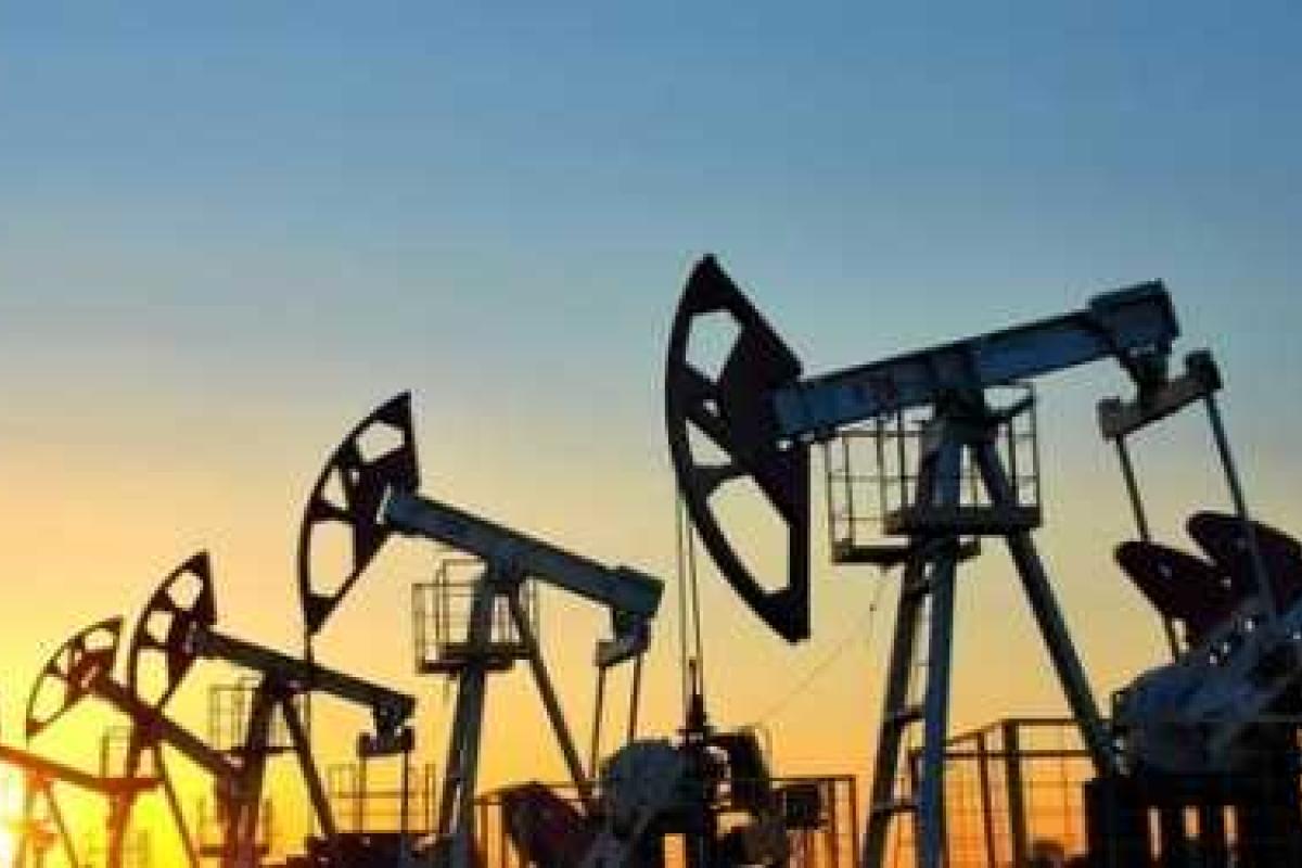 "Газпром" не сможет добывать газ и нефть в Охотском море из-за санкций США "Газпром" не сможет добывать газ и нефть в Охотском море из-за санкций США