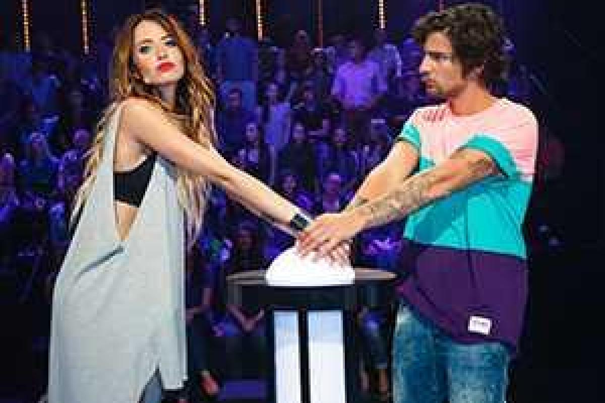 Надя Дорофеева не стала Гудковой после свадьбы Надя Дорофеева не стала Гудковой после свадьбы