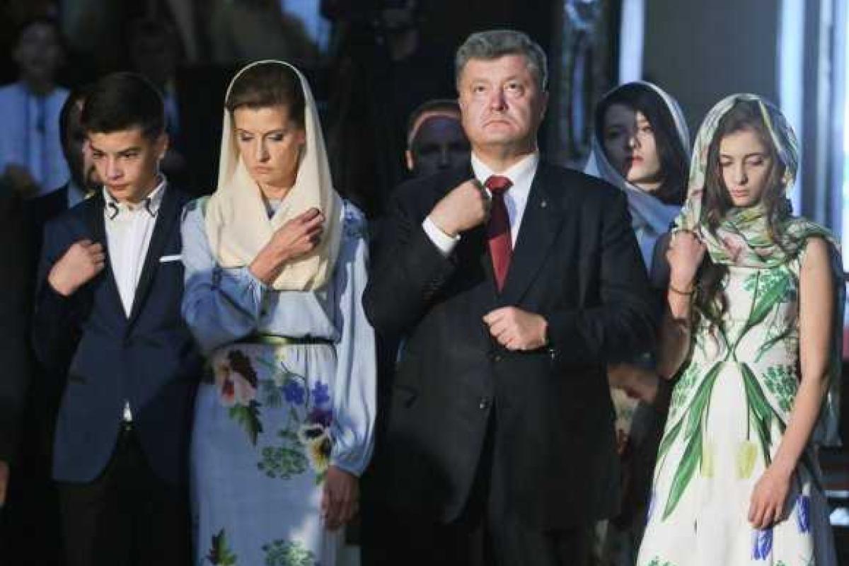 Марина Порошенко сегодня блистала в платье с укропом