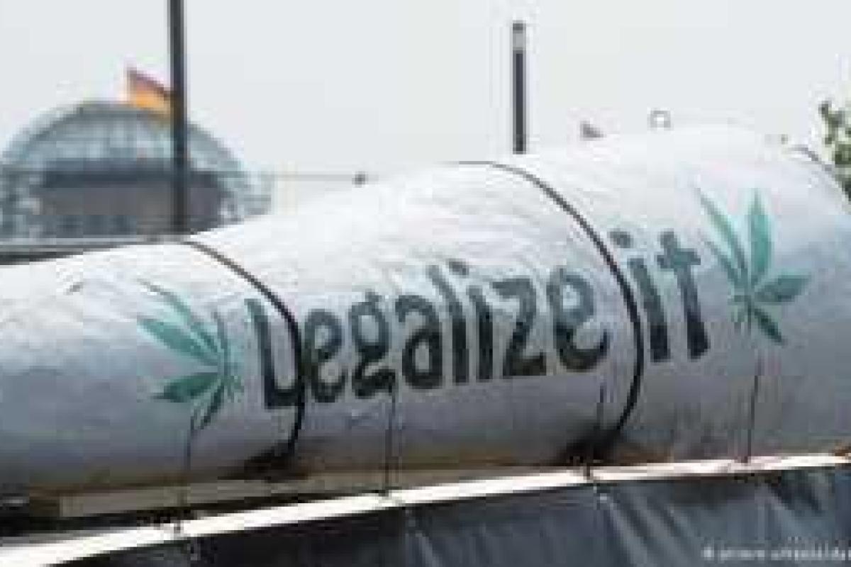 В Берлине состоялся "конопляный парад" В Берлине состоялся "конопляный парад"