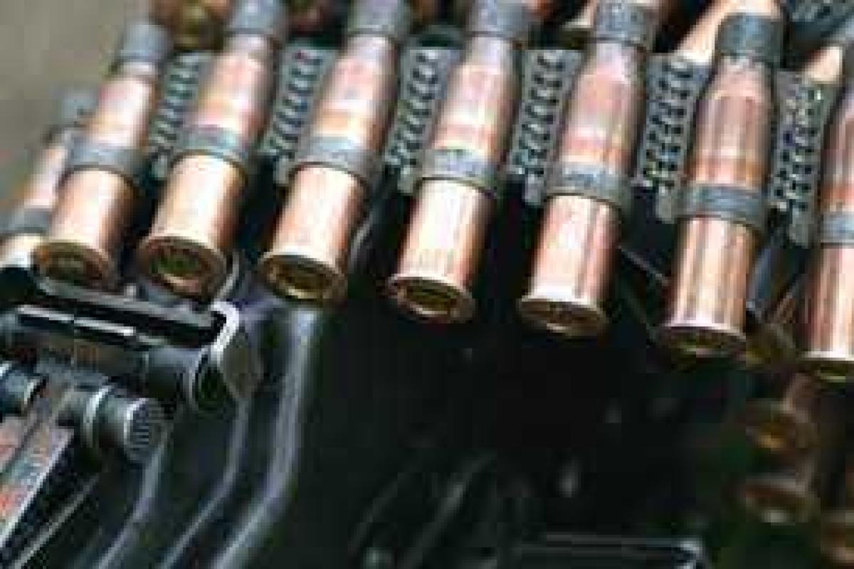 Под Мариуполем "ополченец" направил пулемет на представителей миссии ОБСЕ