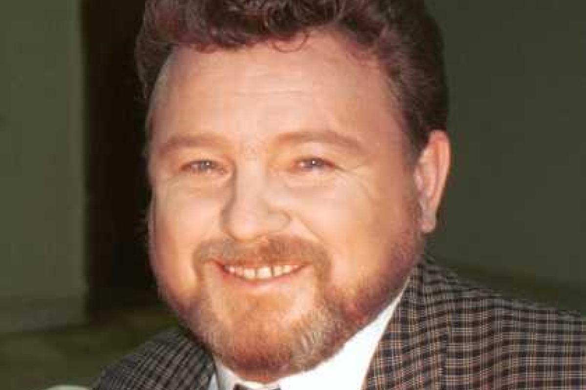 Вдова Михаила Евдокимова пишет о нем книгу Вдова Михаила Евдокимова пишет о нем книгу