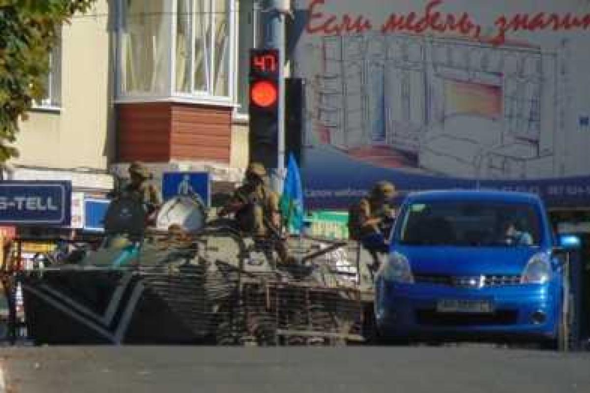 В Мариуполе наблюдалось активное перемещение военной техники