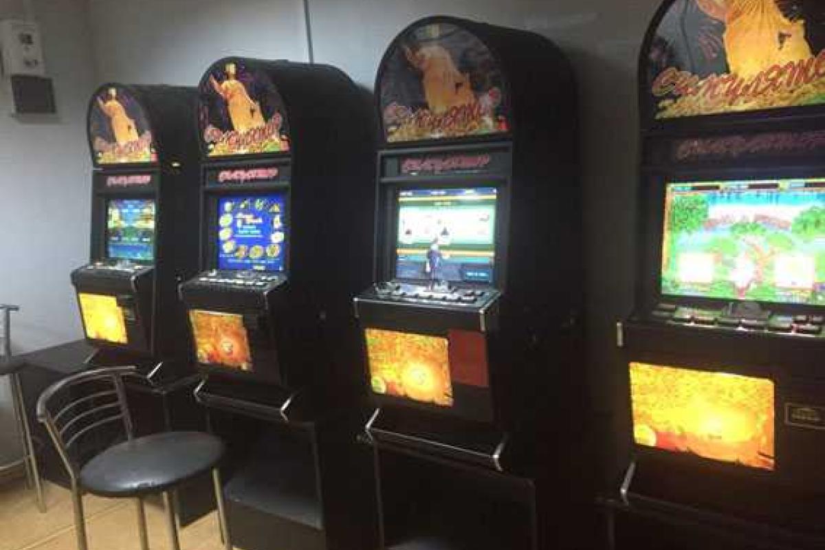 На Харьковщине правоохранители обнаружили нелегальный игровой зал На Харьковщине правоохранители обнаружили нелегальный игровой зал