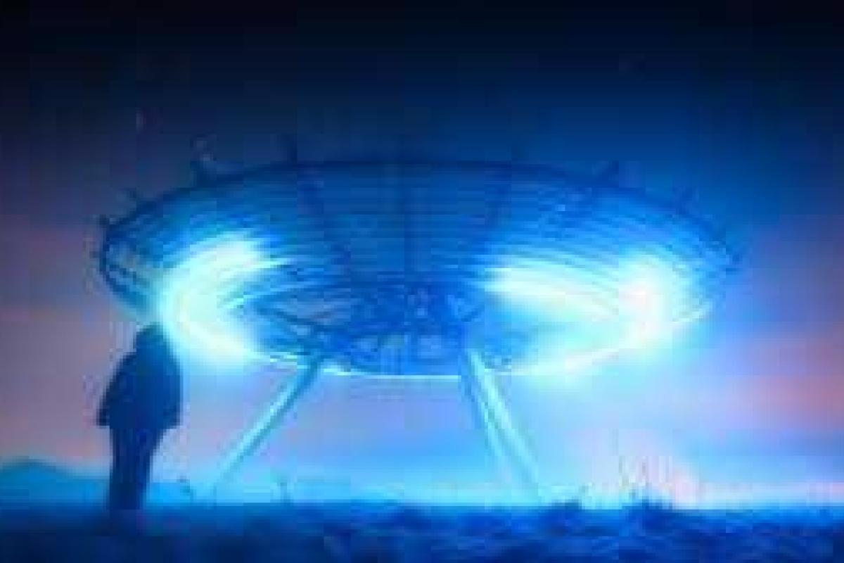 В Канаде упал НЛО В Канаде упал НЛО