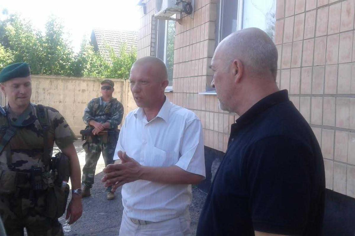 Георгий Тука посетил Станично-Луганский район