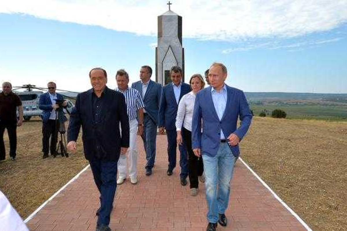 Путин молодится: его пацанский стиль высмеяли в соцсети 