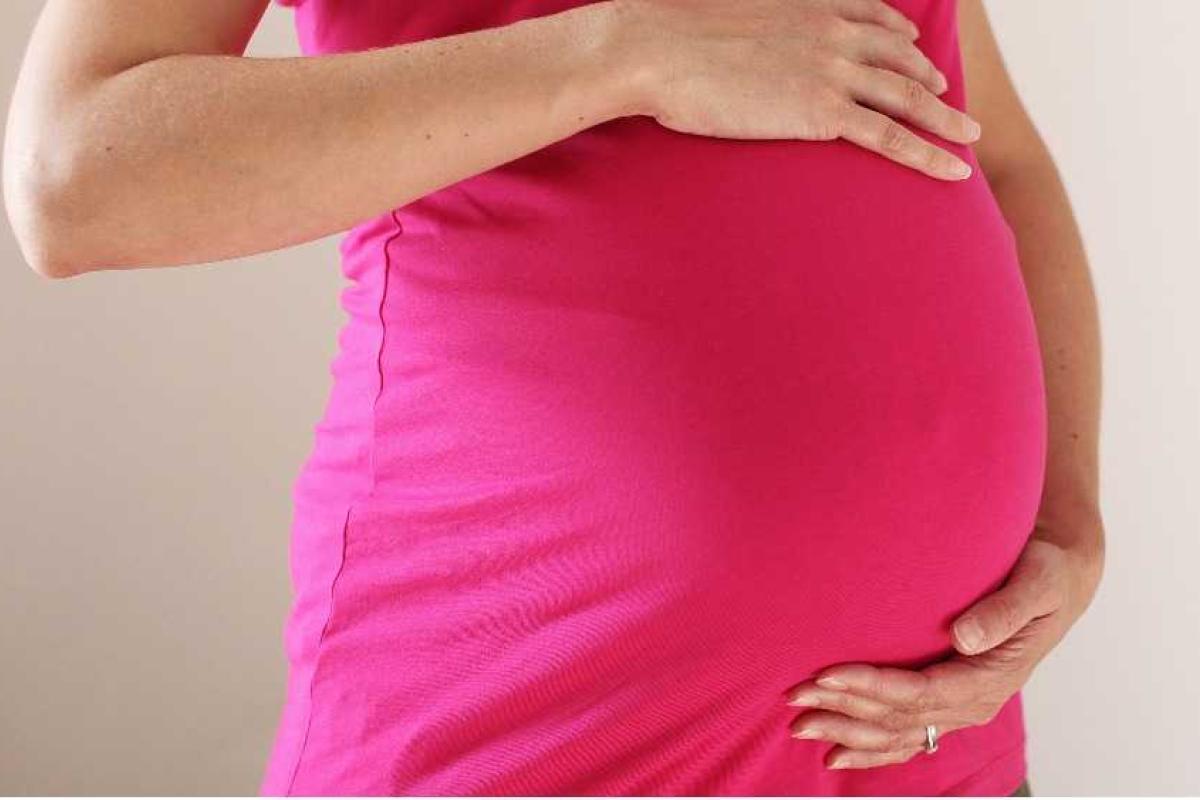 51-летняя американка родила собственную внучку