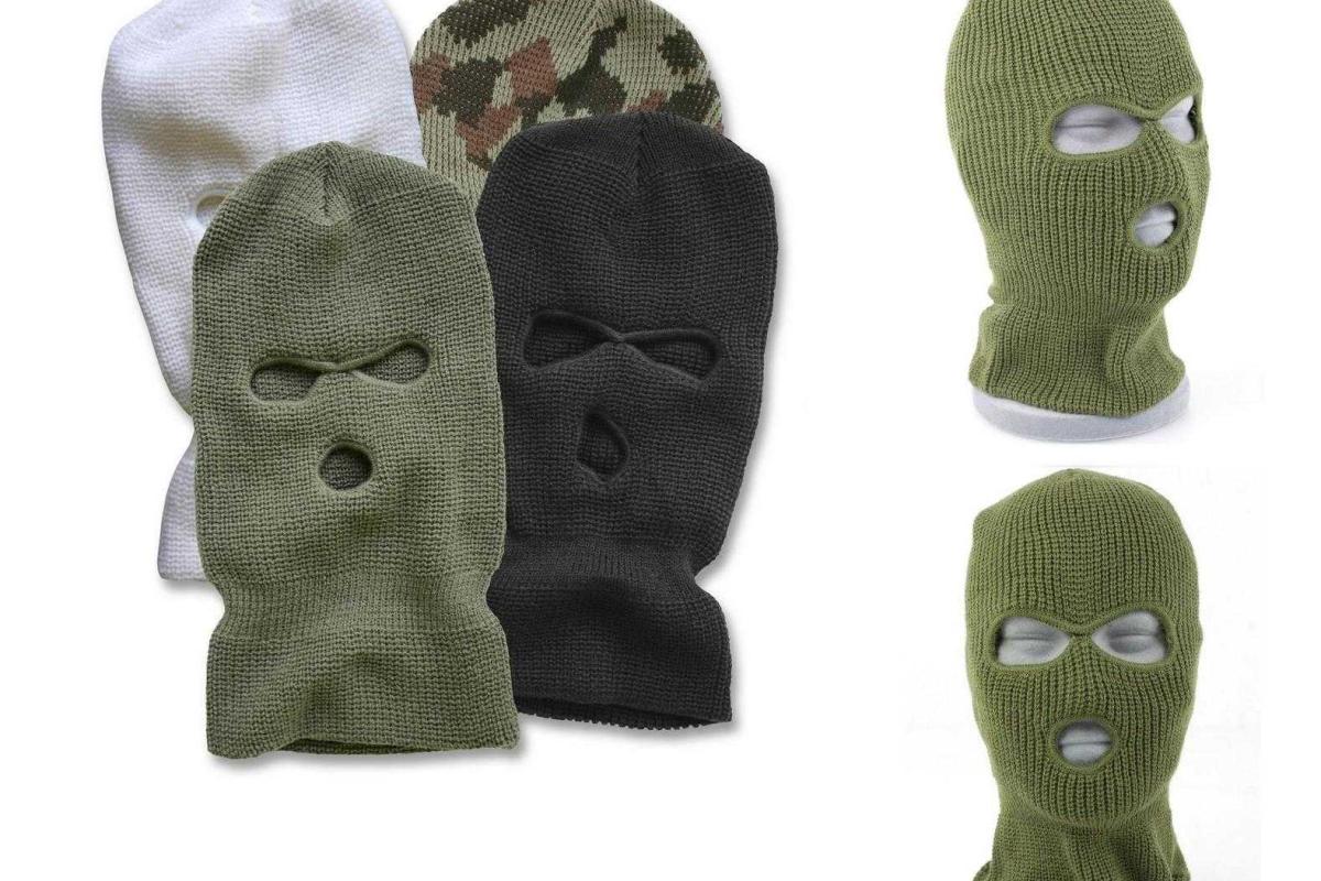 Юрист предлагает во время массовых мероприятий задерживать людей в балаклавах