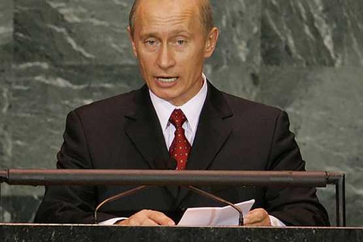 Эксперт-физиономист проанализировал жесты и мимику Путина во время выступления в ООН Эксперт-физиономист проанализировал жесты и мимику Путина во время выступления в ООН