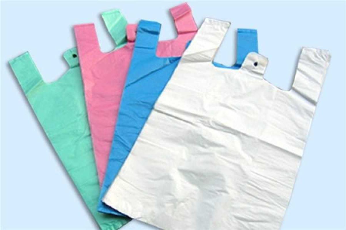 Тайваньские пользователи Instagram массово публикуют селфи в пакетах