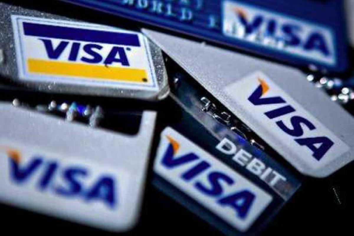 89% украинцев при покупке расплачиваются банковскими картами 89% украинцев при покупке расплачиваются банковскими картами