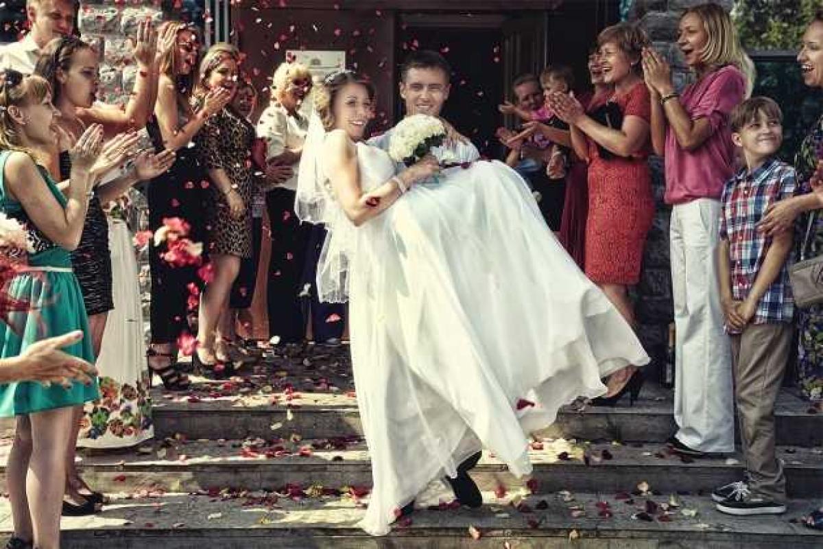 В Екатеринбурге ошибочно зарегистрировали «однополый» брак В Екатеринбурге ошибочно зарегистрировали «однополый» брак