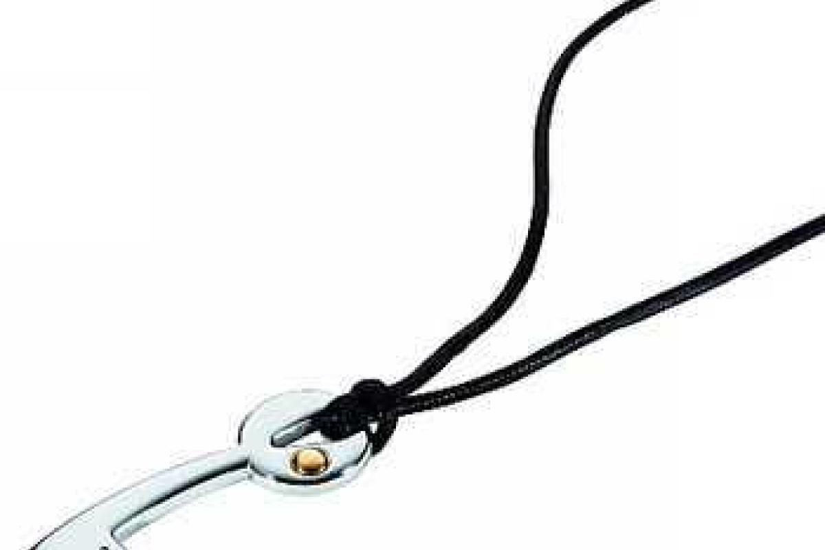 Житель Хакасии случайно повесился на шнурке от ключа Житель Хакасии случайно повесился на шнурке от ключа