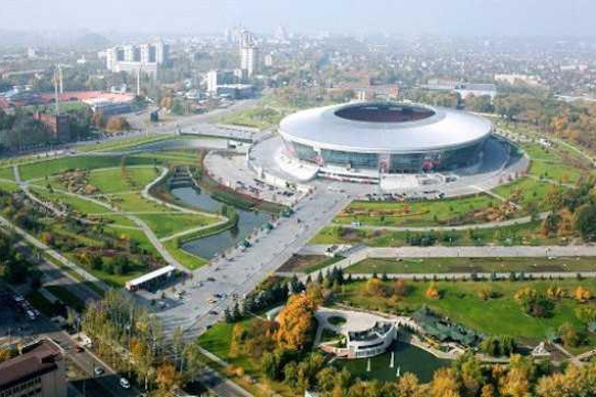 Захарченко молчит, по террористическим каналам показывают старые репортажи