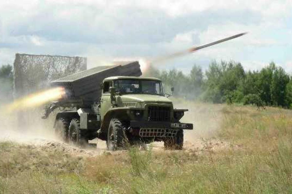 Наблюдатели ОБСЕ не досчитались шести "Градов" боевиков "ЛНР" в месте хранения Наблюдатели ОБСЕ не досчитались шести "Градов" боевиков "ЛНР" в месте хранения