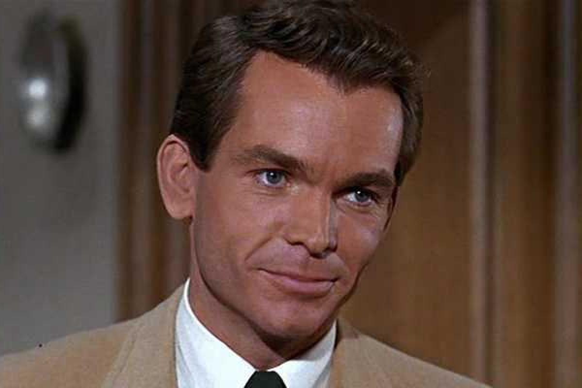 Скончался известный американский актер Скончался известный американский актер