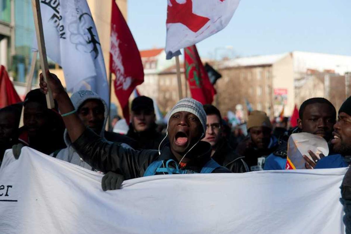 Немецкие исламисты вербуют прибывающих беженцев Немецкие исламисты вербуют прибывающих беженцев