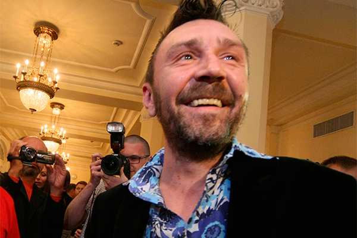 На музыку Шнурова поставят спектакль в ТЮЗе