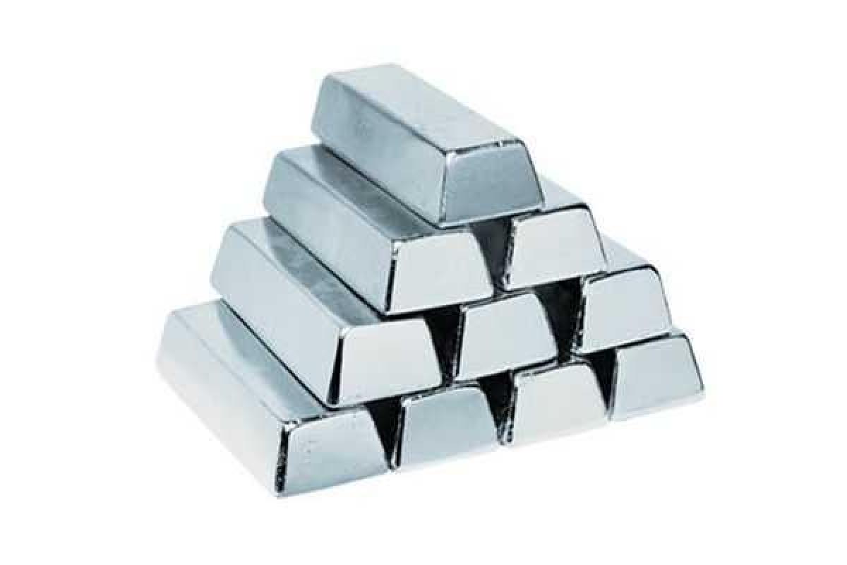 Нацбанк повысил курс серебра