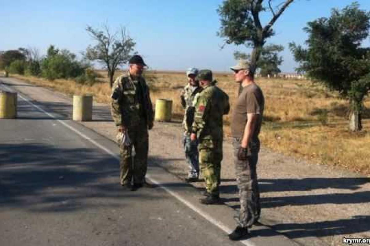 На пропускном пункте Каланчак фуры продолжают въезжать в Крым, - СМИ На пропускном пункте Каланчак фуры продолжают въезжать в Крым, - СМИ