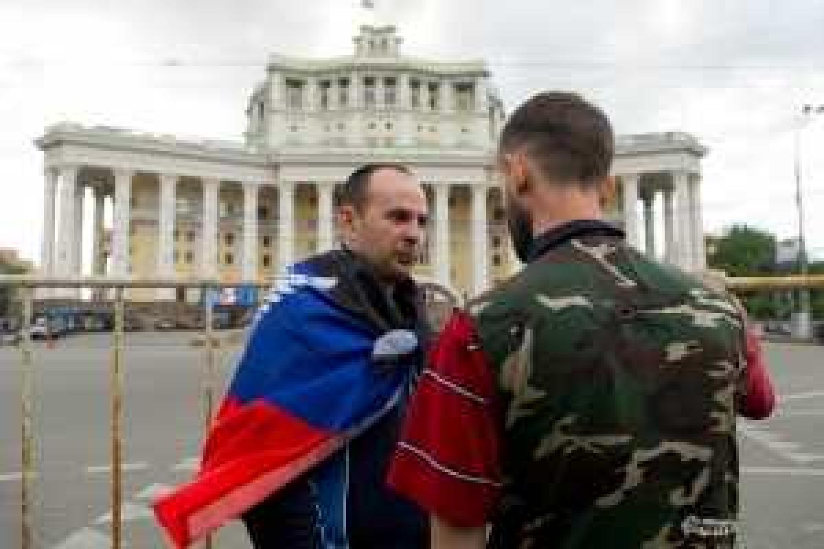 Нацист Долгов решил "объявить войну" дончанам, которые возвращаются в город