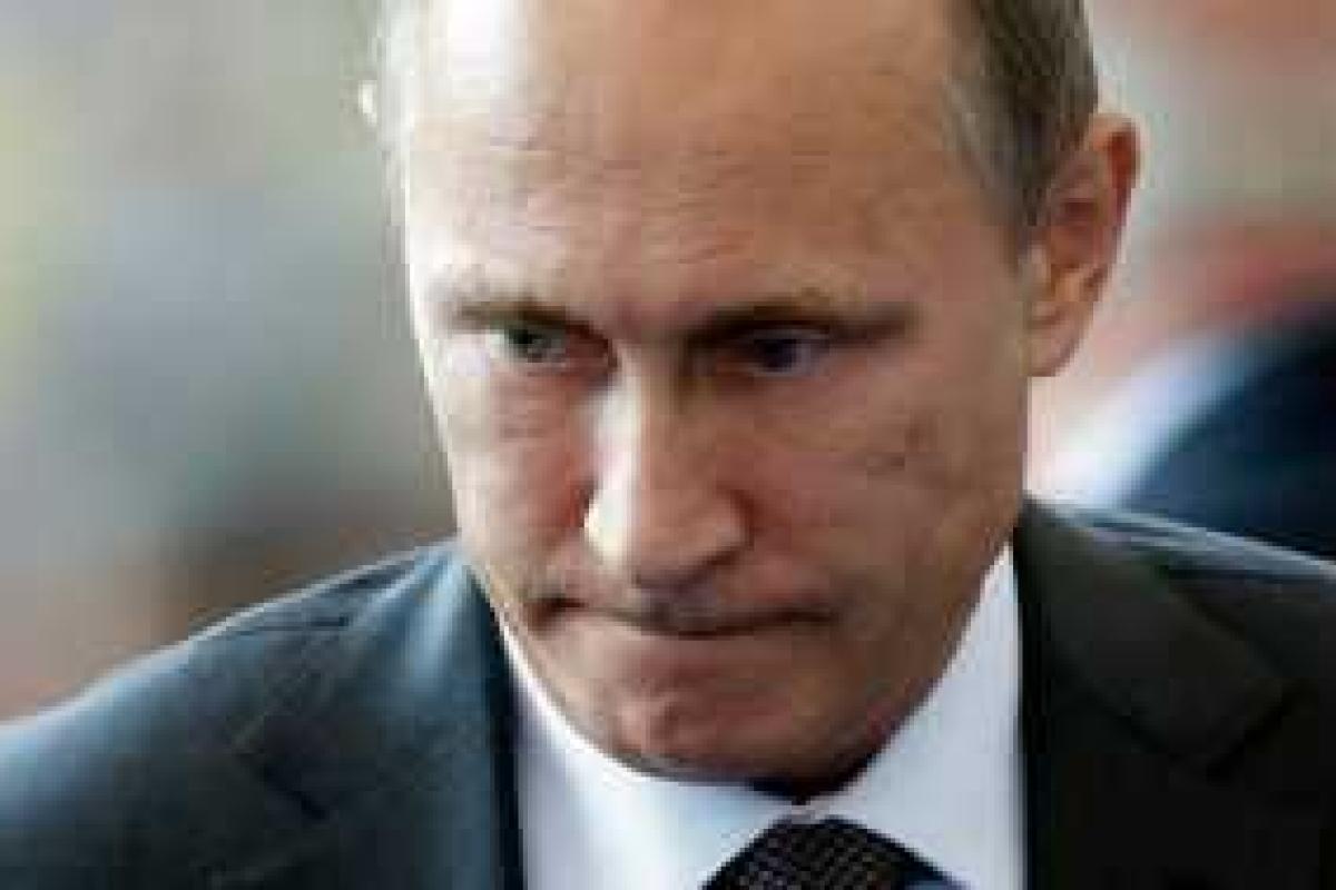 Путин заявил, что говорить о войне с "ИГ" пока рано Путин заявил, что говорить о войне с "ИГ" пока рано