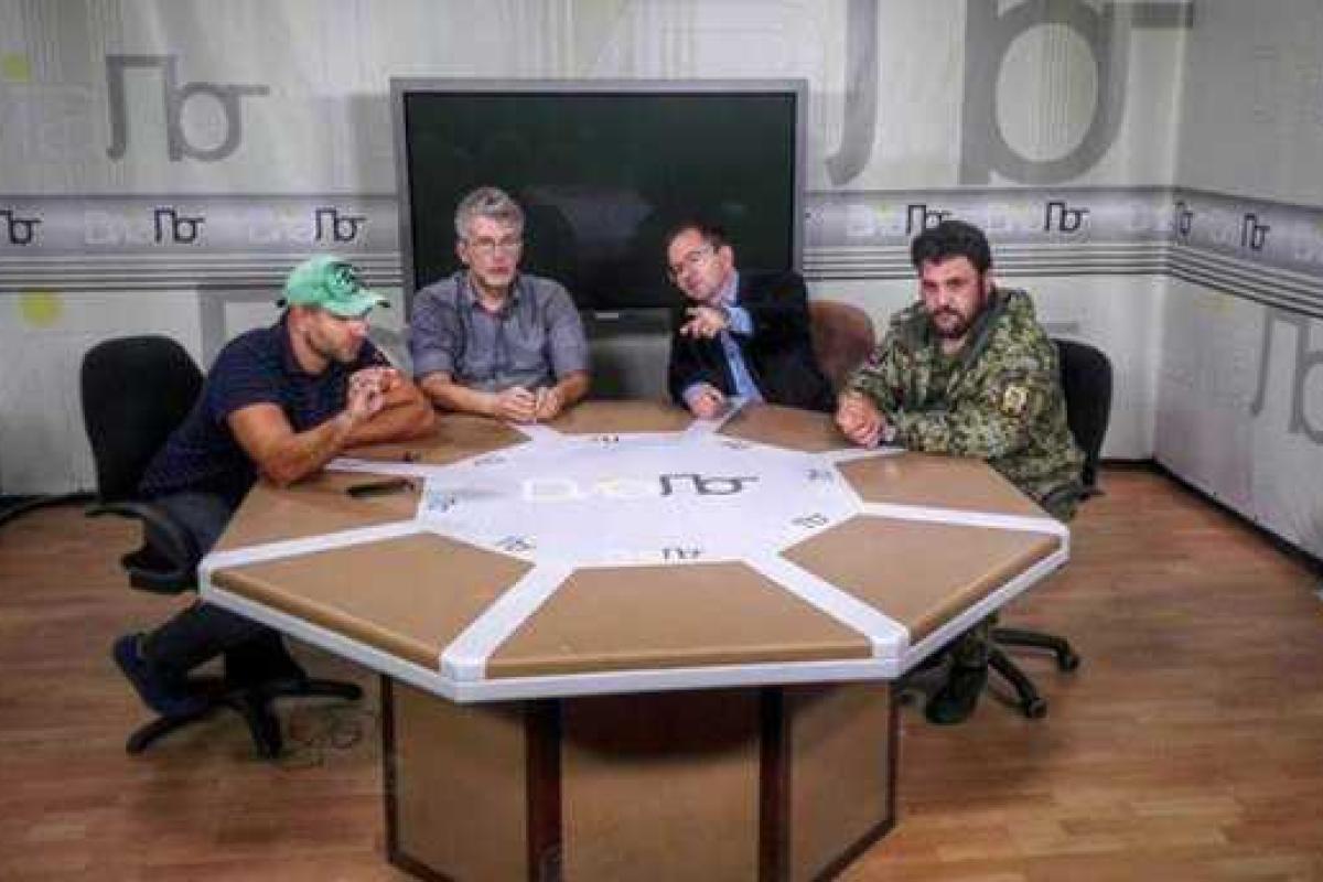 Украинский телеведущий поехал к боевикам "ДНР"