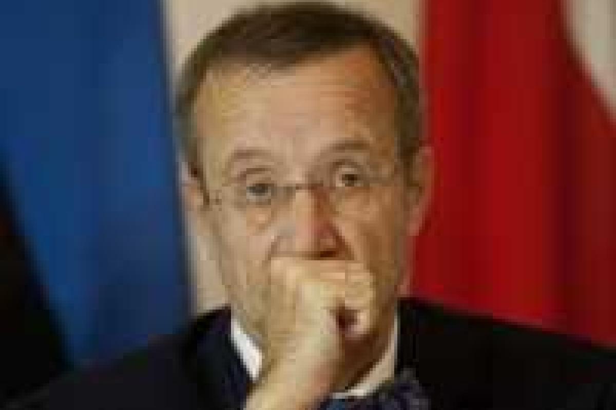 Президента Эстонии укусил клещ, заразив страшным недугом Президента Эстонии укусил клещ, заразив страшным недугом