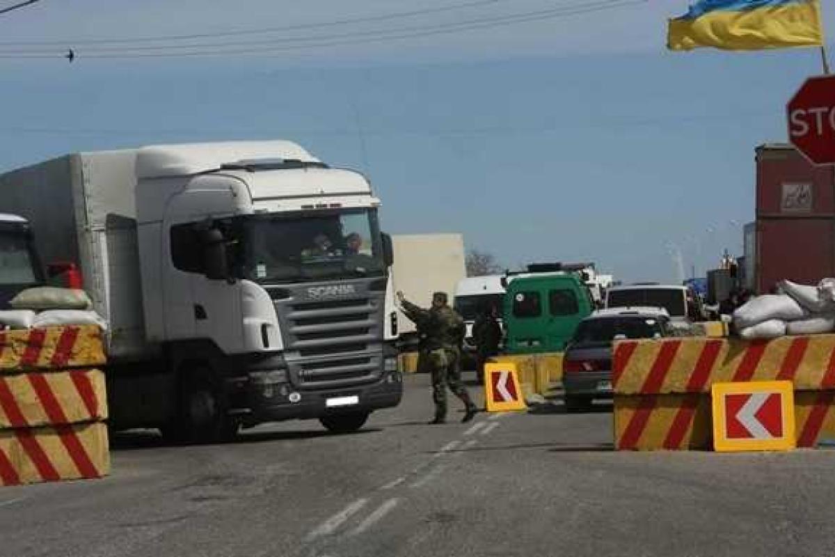 Из-за блокады Крыма на полуострове вырастут цены, - Джемилев 