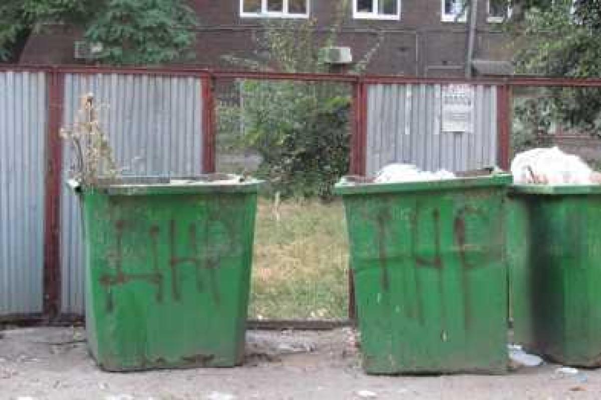 В Мариуполе появились свои «ДНР» и «ЛНР»
