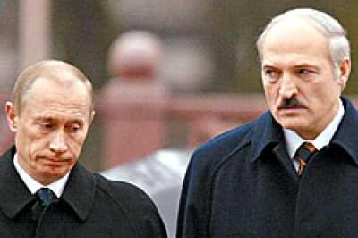 Авиабаза раздора: российские самолеты могут нанести удар по политике Лукашенко? Авиабаза раздора: российские самолеты могут нанести удар по политике Лукашенко?