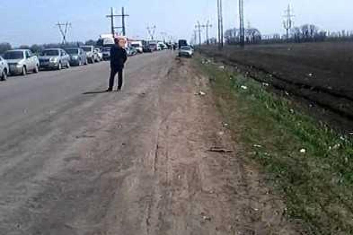 Президента Украины просят открыть трассу Донецк - Курахово  Президента Украины просят открыть трассу Донецк - Курахово